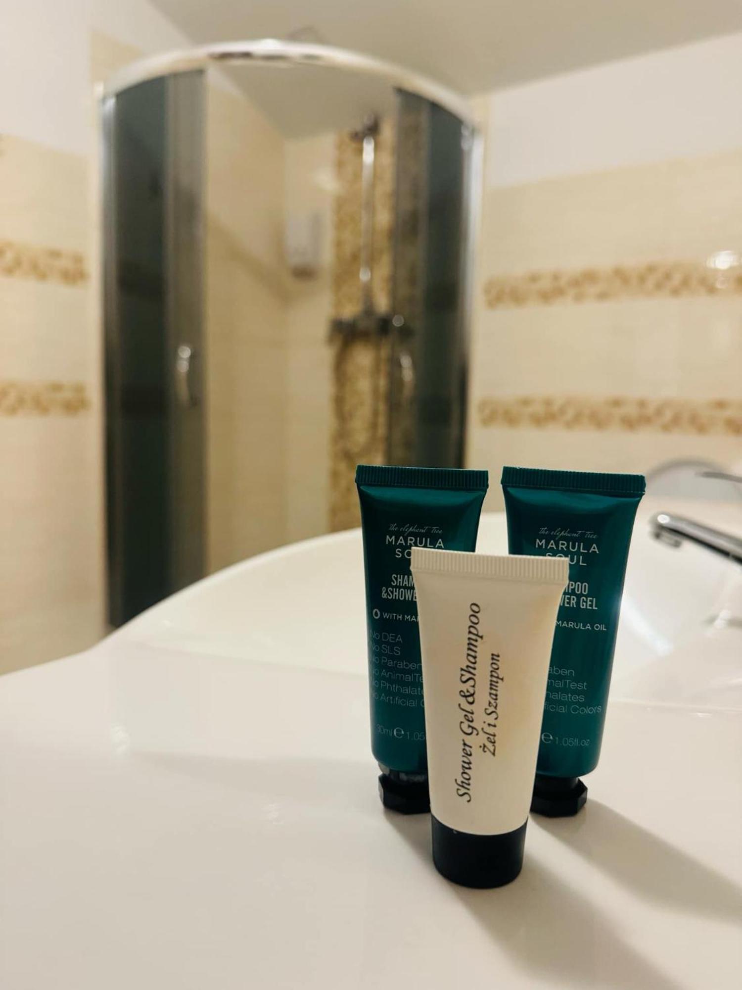Magiczna Farma Hotel Obiady Maka I Magia Zambrow Buitenkant foto